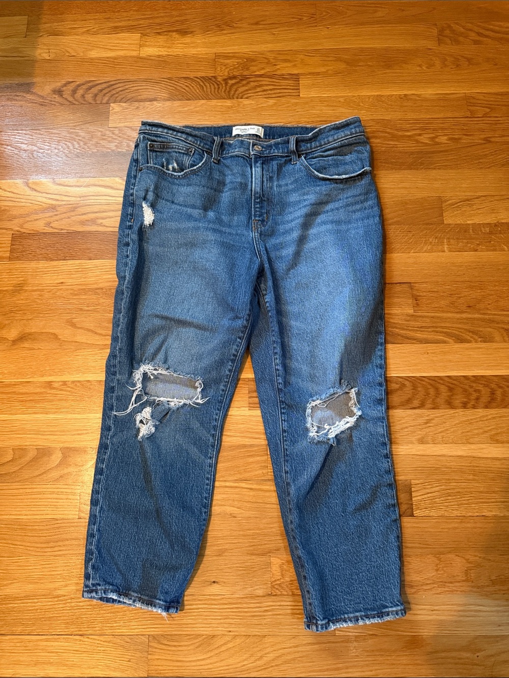 Abercrombie & Fitch Distressed Blue the Boyfriend mid rise Jeans size 32/14s
